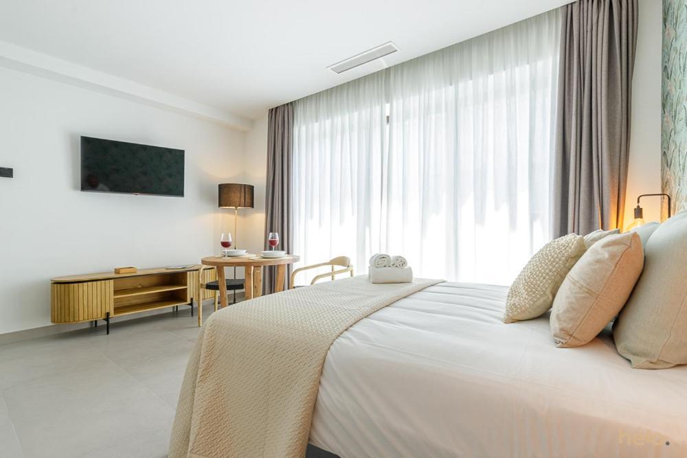 Cervantes Suites มาลากา ภายนอก รูปภาพ